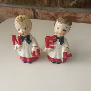Ucagco Japan Noel Choir Boys Salt & Pepper Shakers 1950s Vintage Cork Stoppers